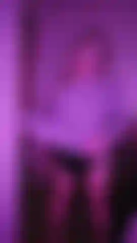 Déshabille-toi et habille-toi avec moi.