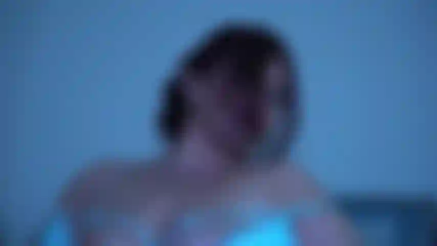 Une pipe pov (fumeuse chaude).