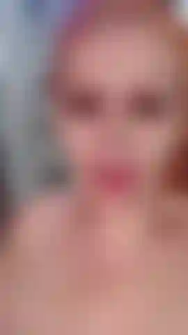 Éjacule avec moi sous la douche.