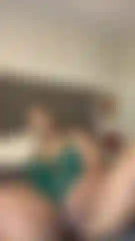 Orgasme extrême ! Regarde mes jambes trembler.