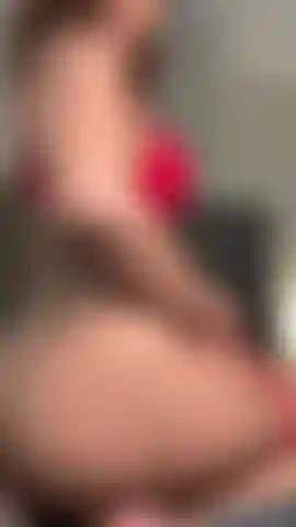 Laisse-moi chevaucher ta bite.