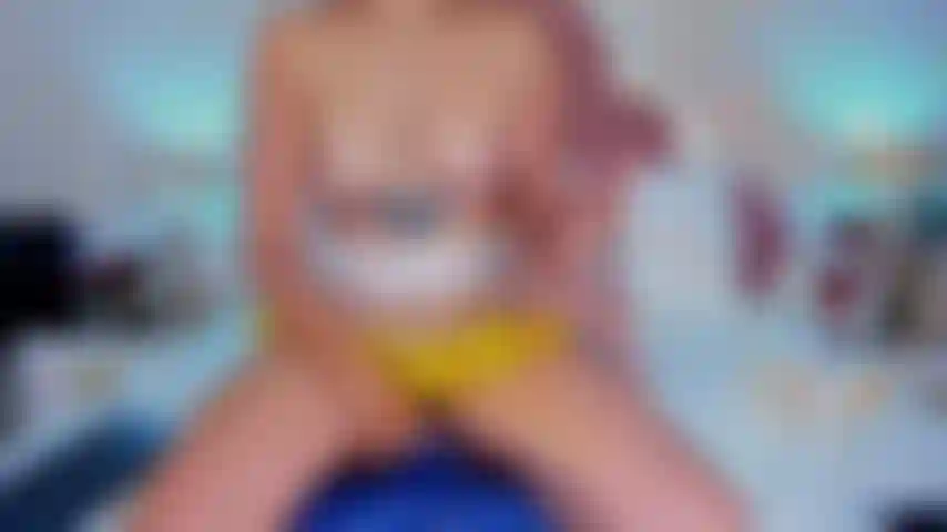 Ma chatte est tellement humide que tu ne peux pas résister à la baiser encore et encore jusqu'à la limite du plaisir.