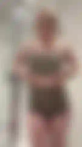 Watch me strip down to just my underwear showing you my sexy body🔥keep watching 🍒