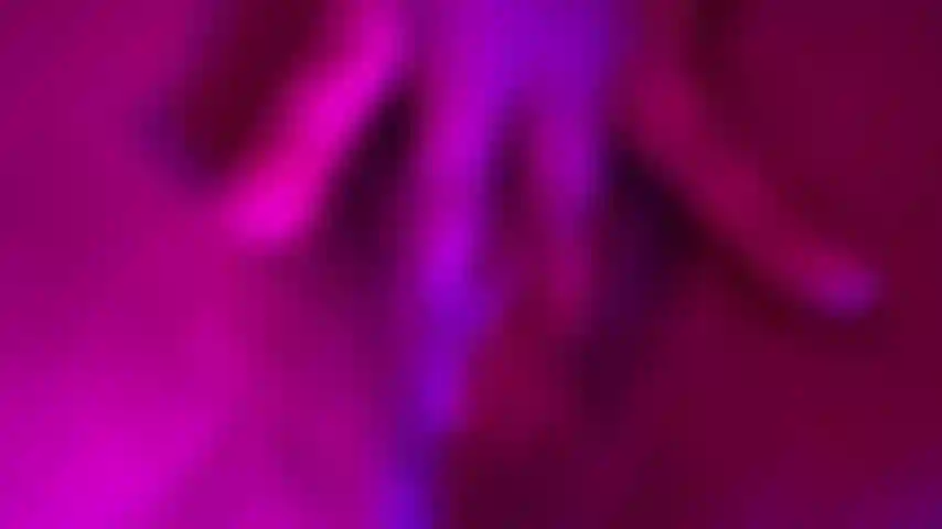 Si vous m'avez déjà vue prendre une longue pause d'une heure ou plus sur cam, c'est ce que je fais.