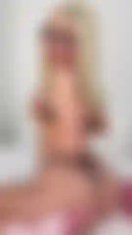 Bossy JOI from your fav soft dom goddess 💋 Worship my ass while I encourage you to stroke just as I like. You would do anything for me in my leopard lingerie and heels, wouldn’t you? Build up a big load and don’t cum until I count you down. 😈 tits out 🎥4:50mins long