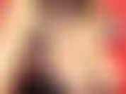 J'adore quand vous me regardez faire rebondir mes seins !