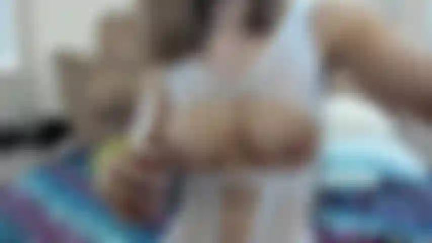 Ma bite mesure au moins 10 pouces ici.