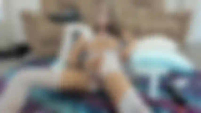 3 Les mains pourraient tenir autour de ce coq.