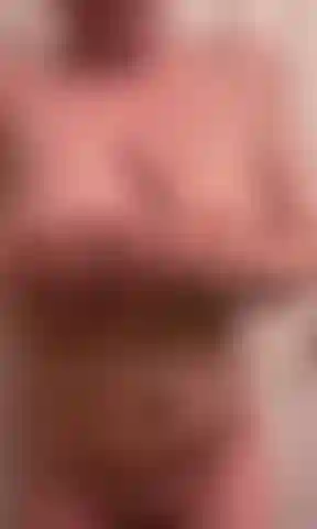 Teaser nudie après la douche - rires et petite danse rapide ;).