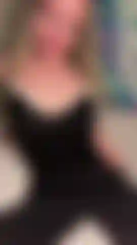 * Rare* qui supplie pour ta grosse bite et 5