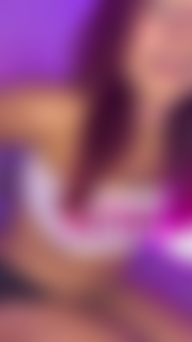 Soirée cinéma sexy se terminant par un gros sperme.