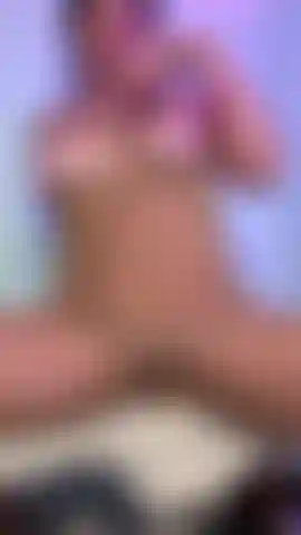 Collant en nylon beige.