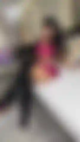 Une pom-pom girl qui fait une pipe !