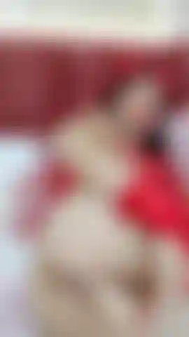 My pussy is so wet it keeps getting creamier... come, watch me as this devil fucks herself for you