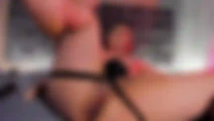 Je baise mon butin + je m'ouvre.