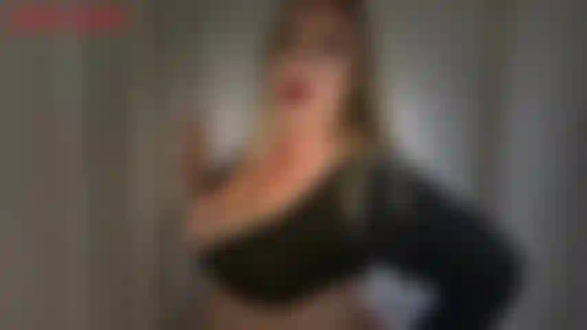 Je prends ton argent - ça fait tellement de bien de donner tout ton argent à <span translate='no'>JackieSynn</span>, mais cette fois c'est un peu différent. Jackie va te faire lui donner jusqu'au dernier centime de ton compte, tu n'as pas le choix là-dedans, chéri. Prépare-toi à être violé...