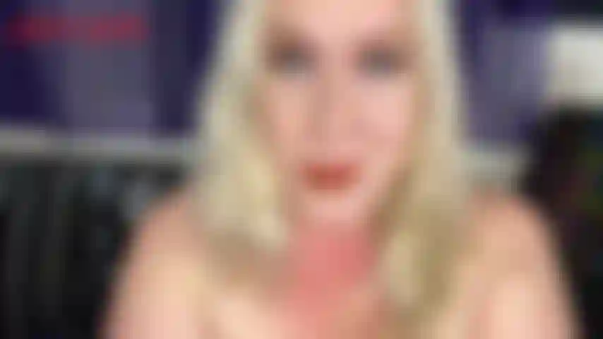 Une perdante pour les perdants des aisselles qui ne voient pas les seins, tout ce qu'ils ont, c'est d'adorer les fosses poilues de jackie ! Jackie a laissé pousser ses poils sous ses aisselles depuis des mois maintenant, elle sait quel putain de perdant tu es pour ses aisselles poilues et que tu feras n'importe quoi juste pour...