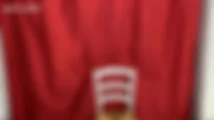 La petite fautive de mamanchérie-:: c'était une vidéo personnalisée pour un fan :: «tu es ma maman sexy aux courbes généreuses et tu me tires d'affaire à l'école depuis des années. Le directeur est un grand beau gosse black...