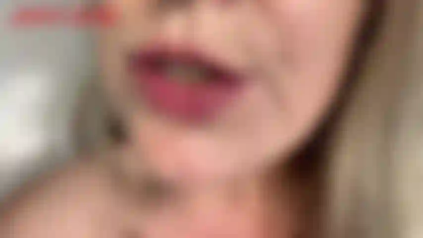 Ma belle-mère te borde dans un truc asmr, je n'arrive pas à dormir ce soir ? Ne vous inquiétez pas, ma belle-mère est là pour vous border. Dans ce clip, jackie a ses lèvres nues et sexy jusqu'à la caméra, murmurant toutes les instructions de branlette de bon garçon que vous pouvez gérer. Jackie...