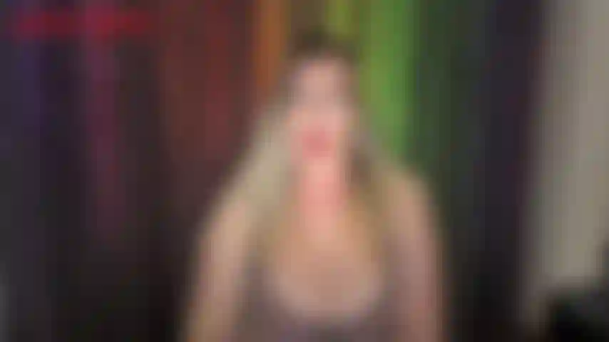 420 High femdom joi - tu essaies d'arrêter de fumer mais chaque soir tu te retrouves à en rouler une pour te détendre. Ta copine déteste ça, mais jackie adore ça ! Jackie aime rendre les garçons comme toi défoncés et les rendre sans cervelle et malléables. Tu adores le...