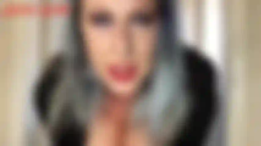 Big dick joi to pawg booty dans des leggings transparents - jackie porte une paire de leggings moulants qui sont presque entièrement transparents. Jackie adore taquiner ta grosse bite avec son énorme butin pawg...