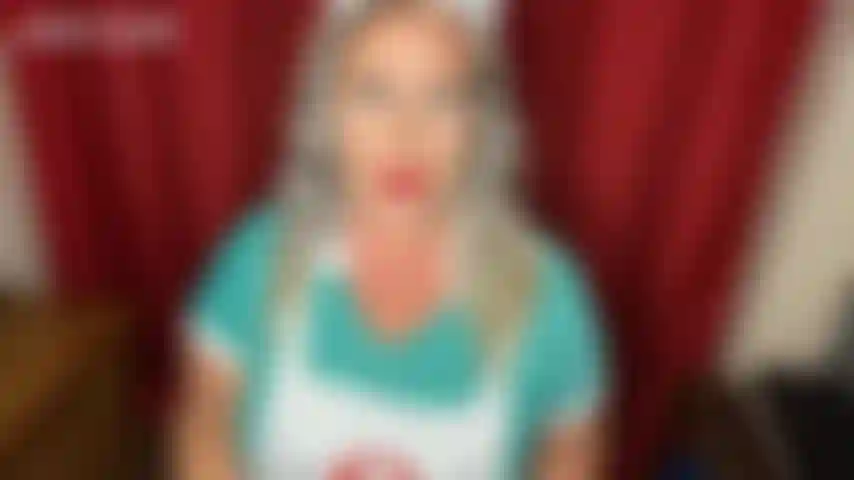 Un test covid unique - vous vous sentez très malade ces derniers temps, alors vous décidez que vous feriez mieux de passer un test covid. La belle infirmière jackie se présente, mais elle est un peu gênée de s'enfuir.