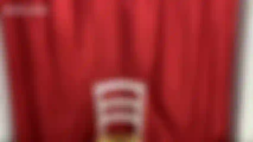 Cei gay pour ta chatte, le meilleur ami gay de jackie avoue que tu es vraiment bisexuel et que toutes ces années tu as fixé son corps chaud en fantasmant sur le fait de te branler en pensant à sa douce chatte...