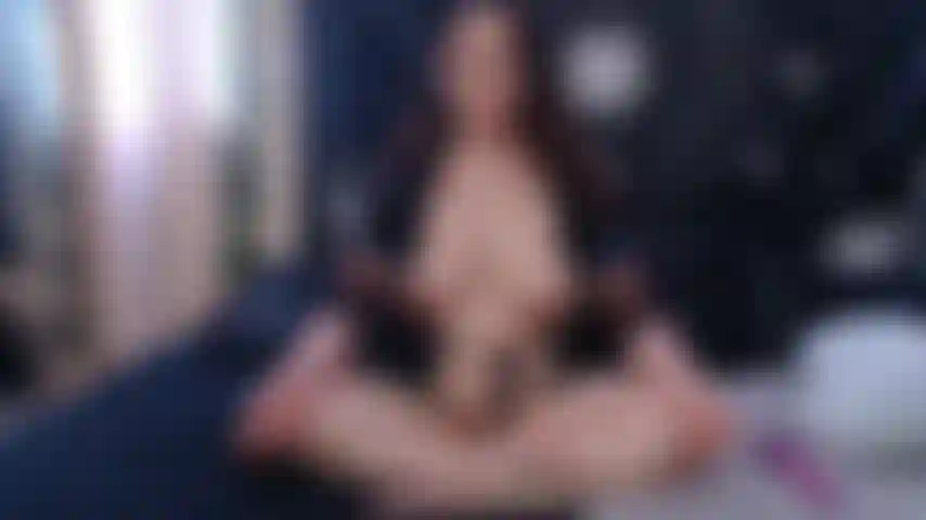 J'essaie de méditer avec mon vibromasseur.