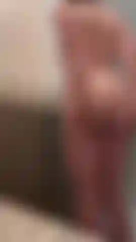 Jane masturbating in the shower