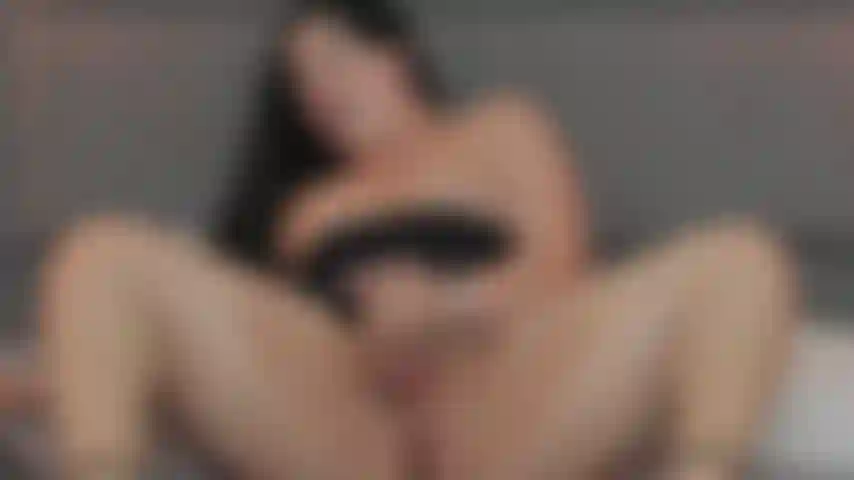 Passe un moment coquin avec moi, masturbons-nous ensemble.