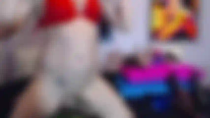 Jayda diamonde chevauchant sa bbc préférée.