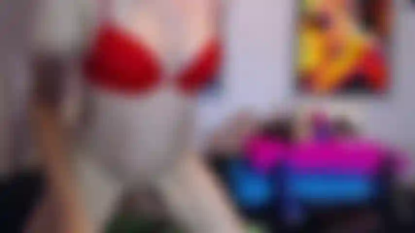 Jayda diamonde, gros jouet anal et béant.