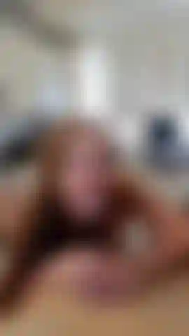 Un gode de cuisine en gorge profonde. Pas de zoom.