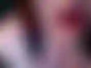 Rouge à lèvres joi : mes lèvres rouges sexy, tu ne peux tout simplement pas y résister, n'est-ce pas ?! Regarde-moi te murmurer, te taquiner, te rythmer, t'encourager et te demander de te branler sur mes lèvres et mes courbes sexy !