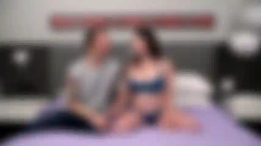 Pawg - chad alva bat la chatte humide d'alyx star puis la creampie.