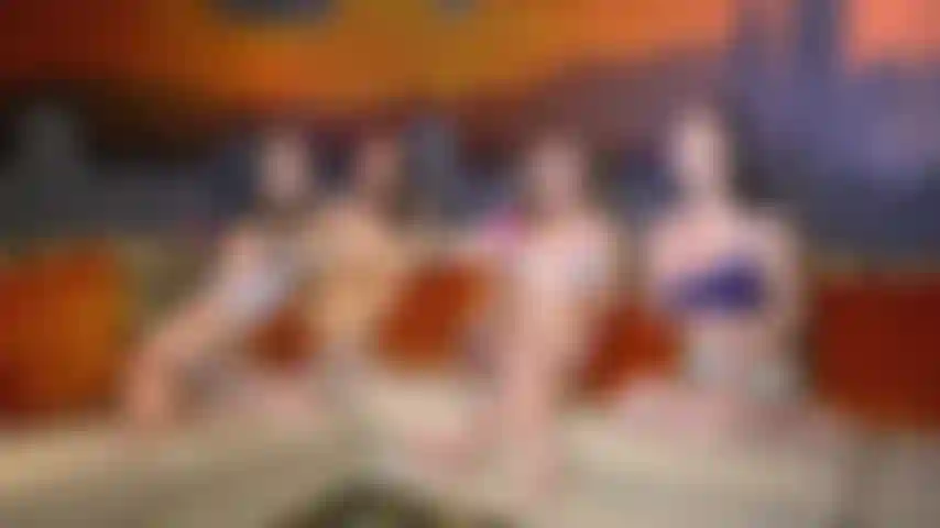 Jazmin luv, katie kush, diana grace, avery black tous en ligne pour se lécher la chatte lors d'une émission en direct le week-end.