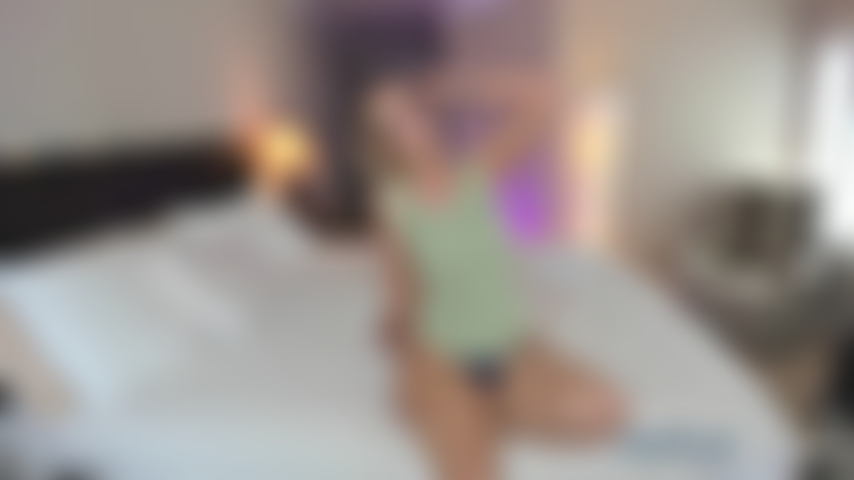 This Hot Milf has a great Gold Show Aug 24 2020 An awesome show with close ups, doggystyle, riding reverse cowgirl, pussy play and spreading that ass!