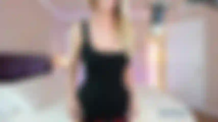 Watch me try on and models several sexy yoga pants, leggings! Each is so sexy and hot. I twerk, ass shake and tease you while I try on these leggings.