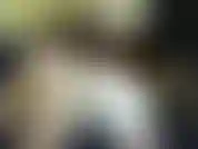 Quand je tire ma culotte sur le côté, tu regarderas mes trous parfaits et tu caresseras ta bite aussi vite que possible. Quand je les laisserai se remettre en place, tu caresseras lentement. Tu feras ça jusqu'à ce que je te laisse jouir.