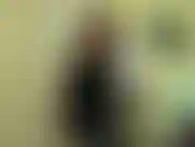 Le préservatif que j'ai apporté pour baiser mon étalon pour la première fois ne me convenait pas. Il était si gros que je n'aurai plus jamais besoin de ta petite bite. Tu peux cependant te branler devant moi autant que tu veux.