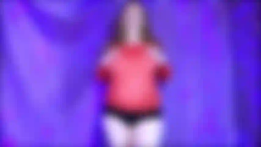 Sors ta bite et caresse exactement comme je te le dis 2 pendant que je te montre de gros seins de 36 dd caresse vite et lentement, lentement et vite encore et encore jusqu'à ce que je te donne un compte à rebours et te fasse avoir un orgasme époustouflant .