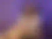 Pourquoi ai-je dit à tout le monde que tu sais à quel point je t'humilie ? Parce que ça me fait mouiller. J'aime savoir que tout le monde sait que tu portes ma culotte, cocu, petite bite, salope de chasteté.