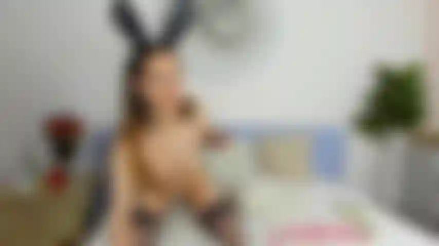 Ta playboy girl voulait te souhaiter de joyeuses pâques 1.