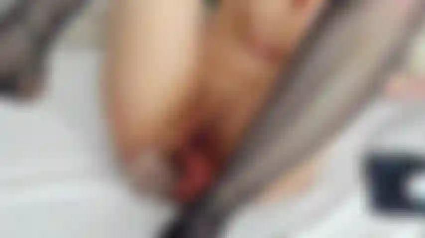 Assise sur des bites !