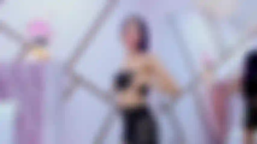 Je me mets nue et m'ouvre à toi.