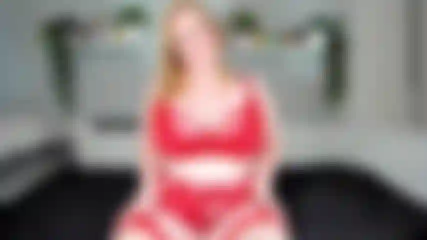 Énorme baise avec un gode bbc.