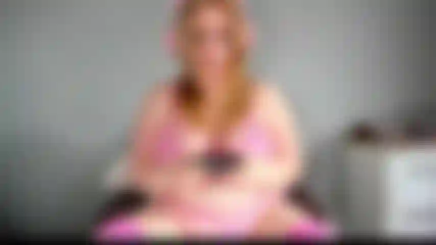 Julie_Bliss - 109 - gamer excitée.