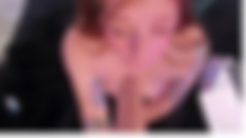 Tu me forces à avaler ton sperme.