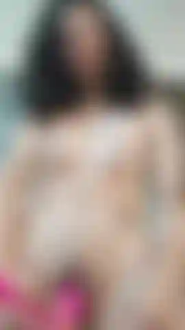 Every vibration brings me to climax