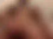 Muscle adoré sous la douche par un mec.